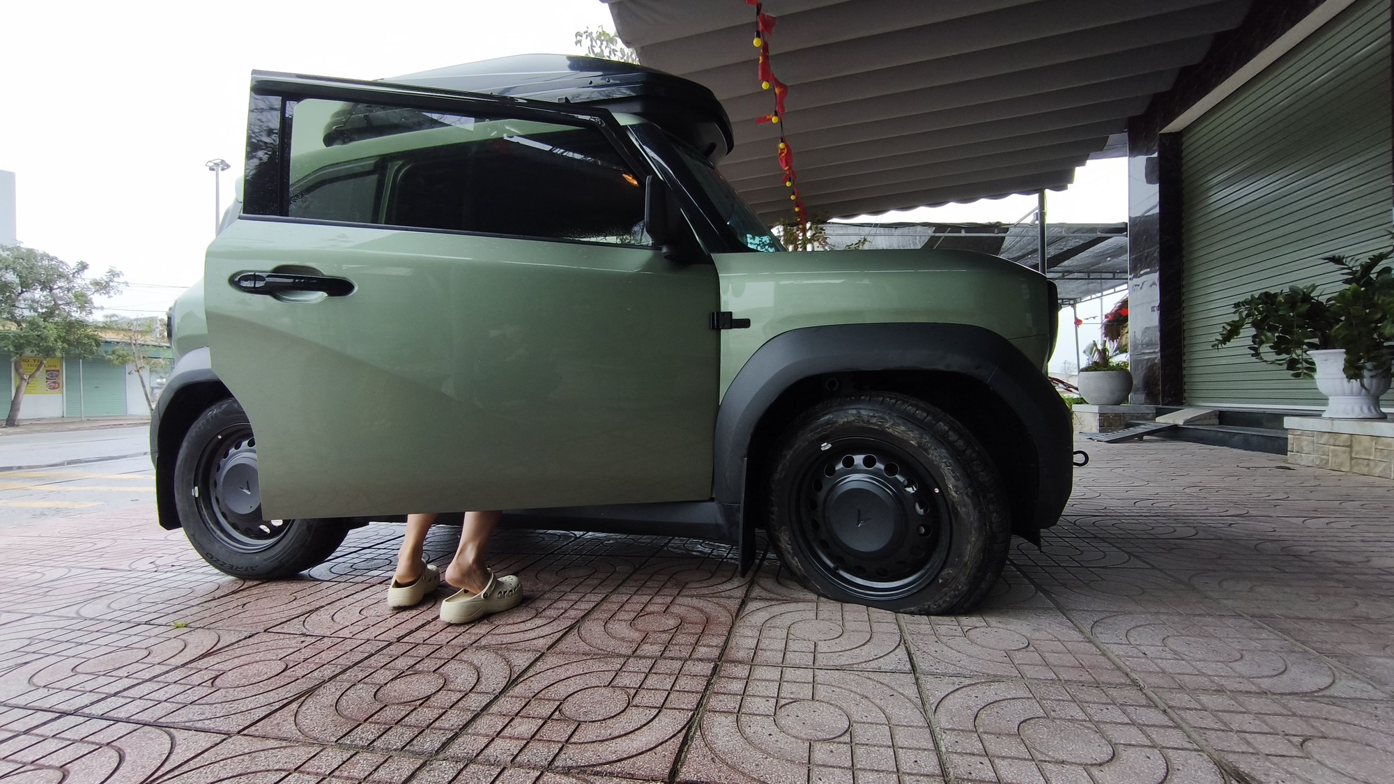 Xuyên Việt 5.500 km bằng VinFast VF 3: Sạc 53 lần, ngủ trên xe thoải mái, tiết kiệm hơn chục triệu và vượt đèo Mã Pì Lèng ngon ơ- Ảnh 10.