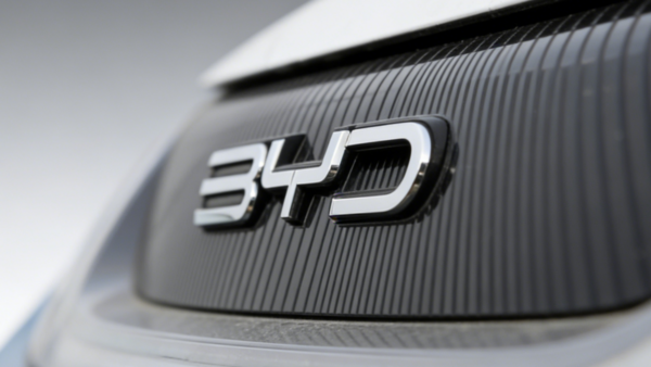 Doanh số vượt mặt Tesla nhưng lợi nhuận sụt giảm trầm trọng, BYD đã cắt giảm 100.000 công nhân