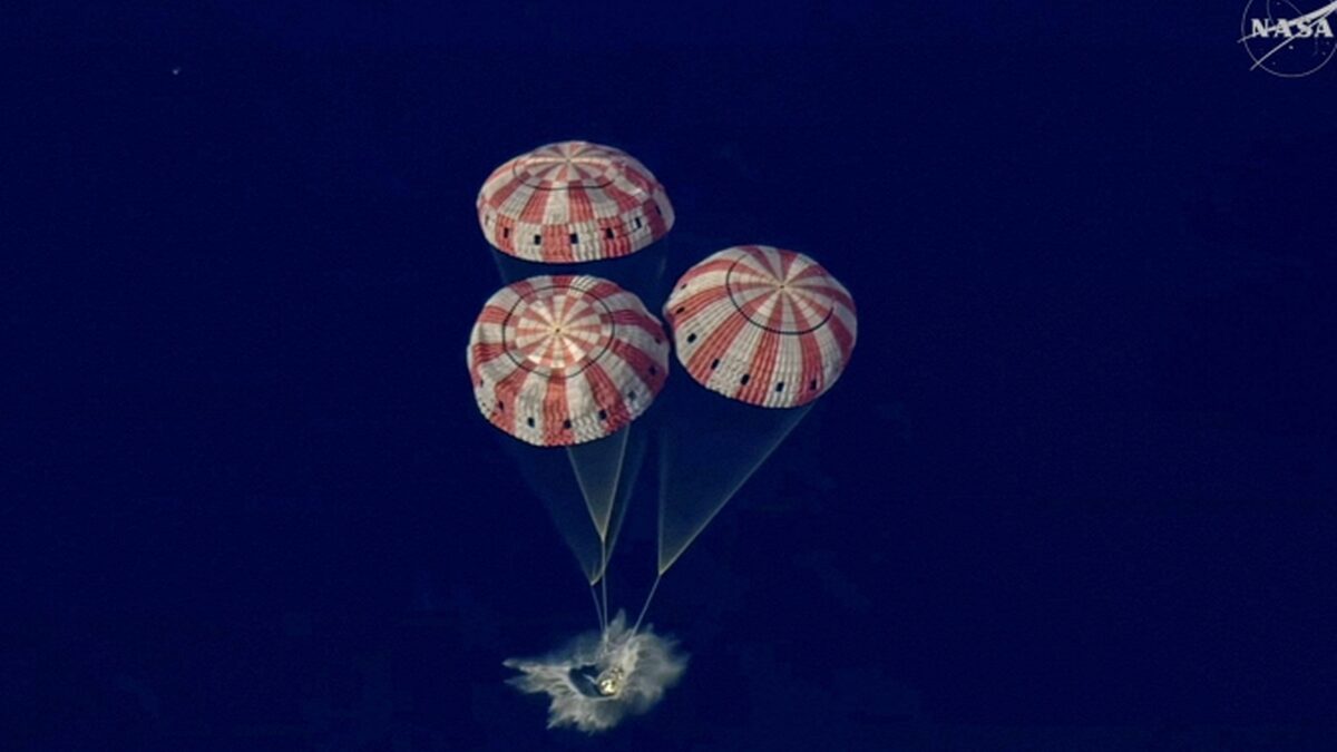 Sứ mệnh Artemis II kết thúc mỹ mãn: nước mắt, nụ cười và những con số kỷ lục của nhân loại