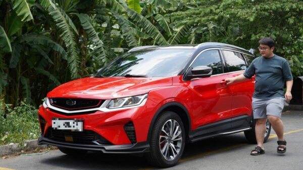 Chủ xe Trung Quốc nói về trải nghiệm lần đầu “liều mua”: Tay nắm cửa gãy là chuyện nhỏ, bất đồng giá mới khó hiểu