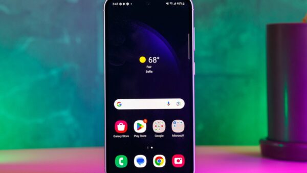 Giá Galaxy S23 FE rẻ như bèo đầu tháng 4, thấp hơn 1 chỉ vàng 10 triệu, vẫn áp đảo iPhone 17