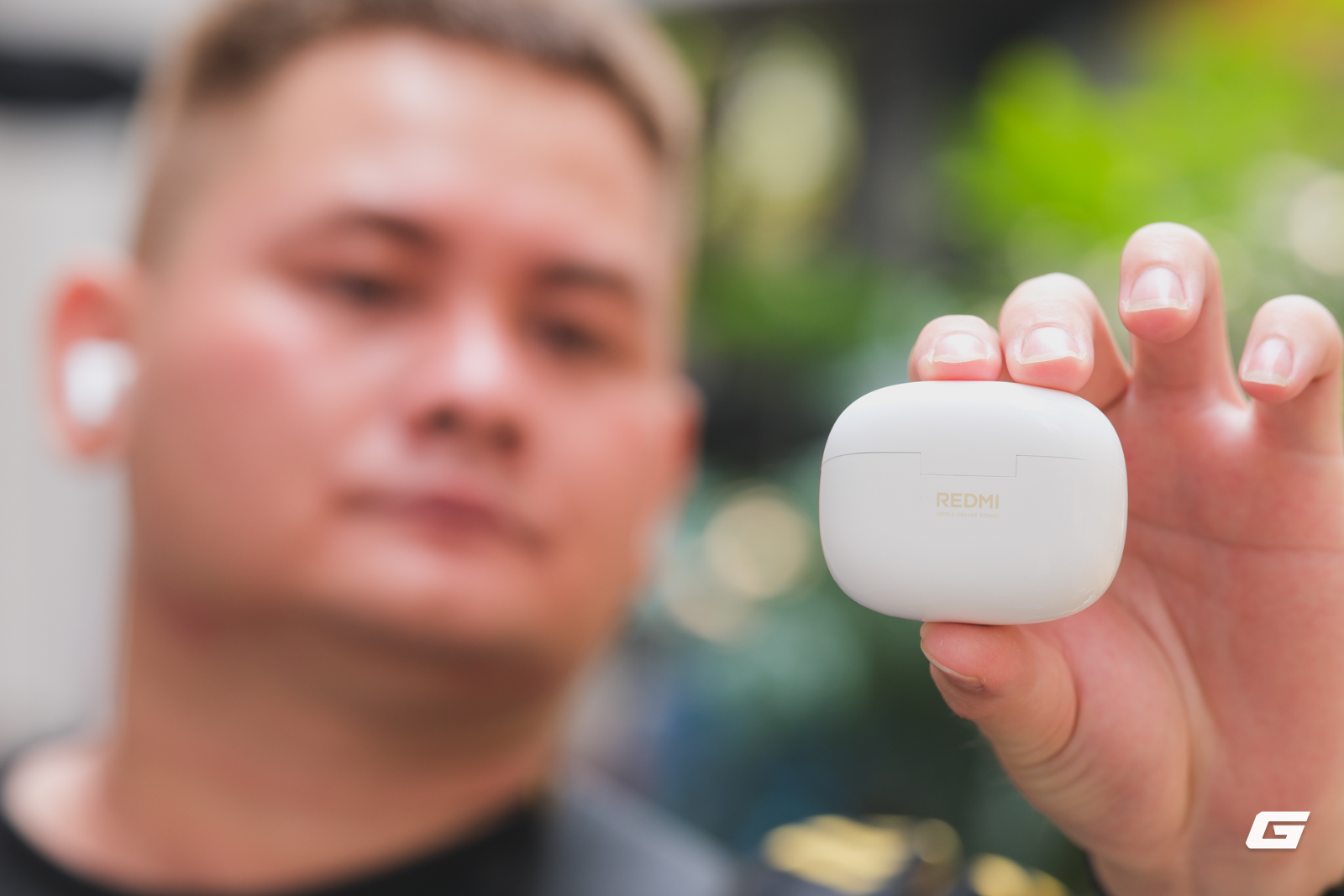 Bỏ 2,49 triệu mua tai nghe REDMI, vừa đeo vào đã thấy có gì đó "sai sai", nhưng mà là sai theo hướng quá tốt so với giá tiền - Ảnh 1.