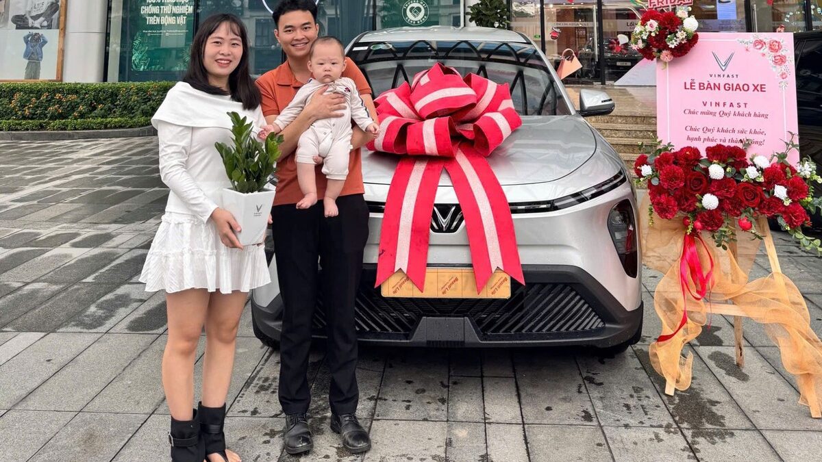 Nâng đời Limo Green, tài xế Hà Nội tiết lộ công thức “gỡ vốn” nhờ chi phí tiết kiệm