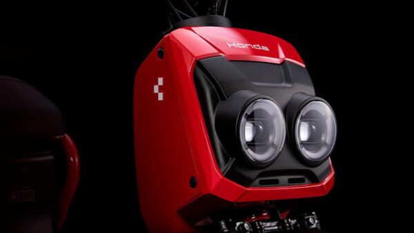 Honda tung ra Zoomer e: giá rẻ giật mình: Xe điện học sinh sở hữu công nghệ như phân khối lớn?