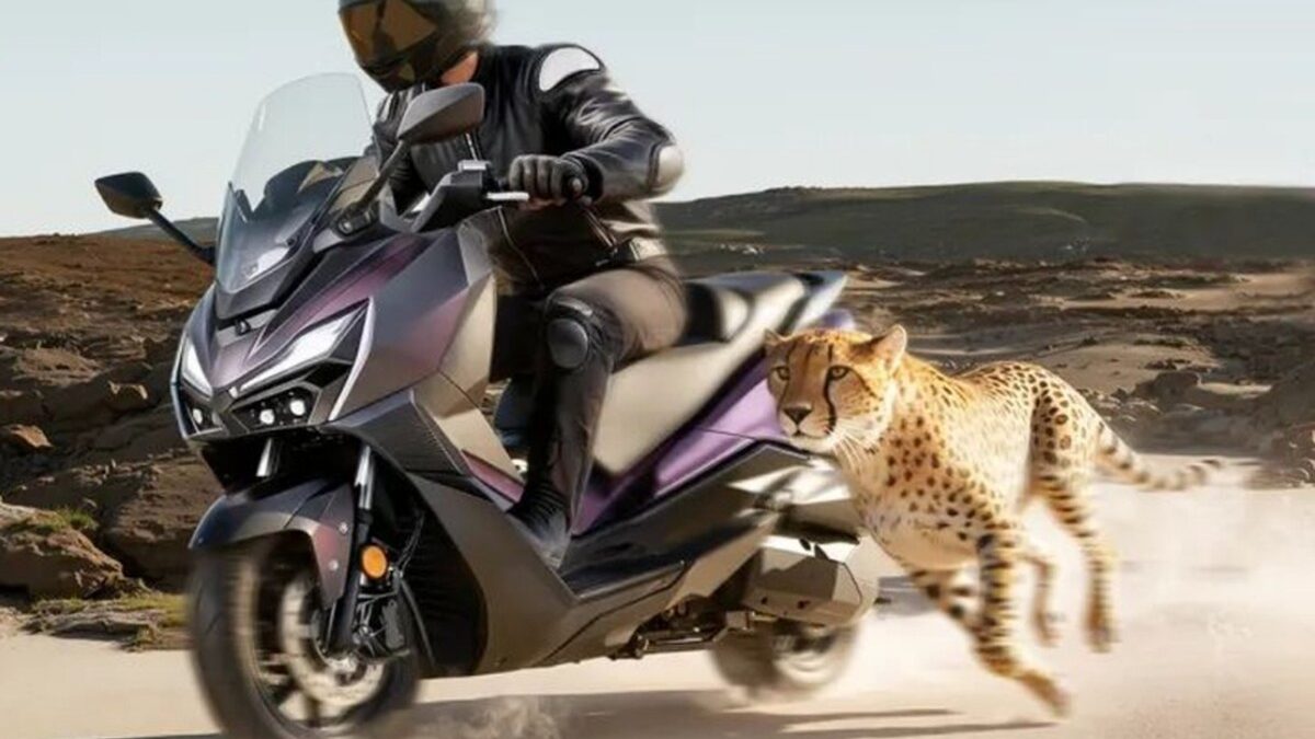Mẫu xe tay ga SYM 300cc giá 96 triệu trang bị phanh cua nghiêng thách thức vị thế Honda SH350i