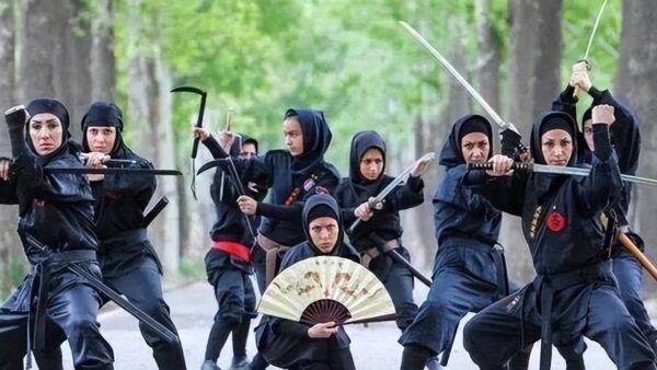 Có thể bạn chưa biết: Iran hiện đã có hơn 30.000 nữ ninja