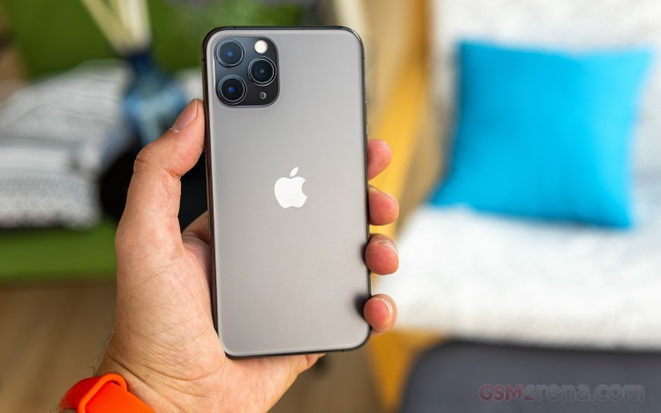 iPhone 11 Pro giảm cực sâu, iPhone 3 mắt giá rẻ nhất Việt Nam, đa năng chẳng kém iPhone 18 Pro
