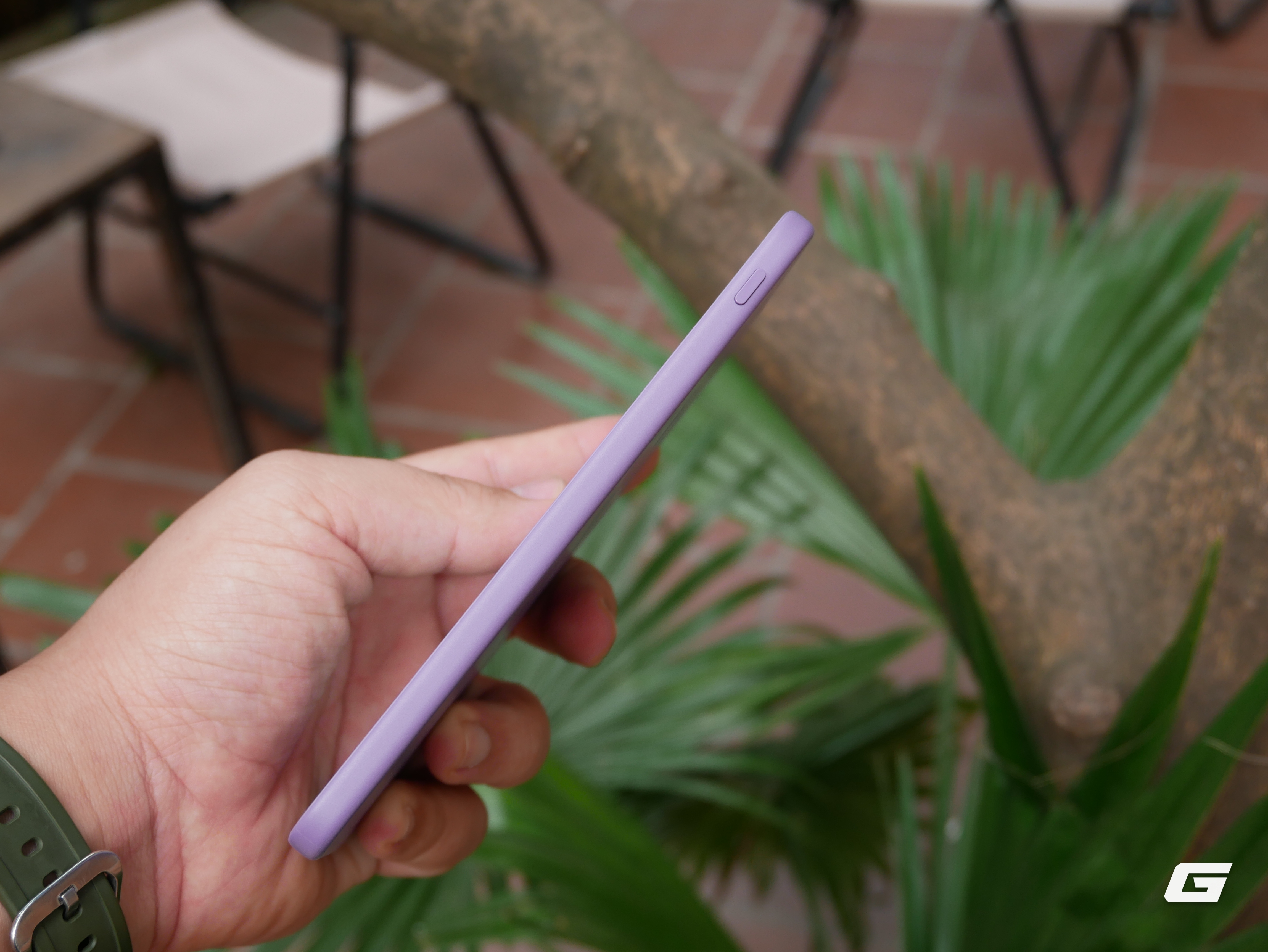 Đánh giá chi tiết Kindle 2026: Chiếc Kindle nhỏ gọn có chất lượng hoàn thiện tốt, nhưng vẫn chưa có đèn vàng! - Ảnh 9.
